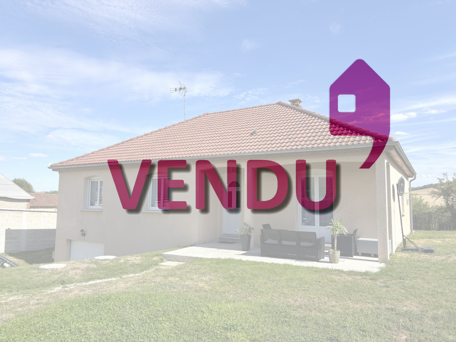 Maison 5 pièces 100 m² · à Saint-Lyé · 100 m² · 215 000 €